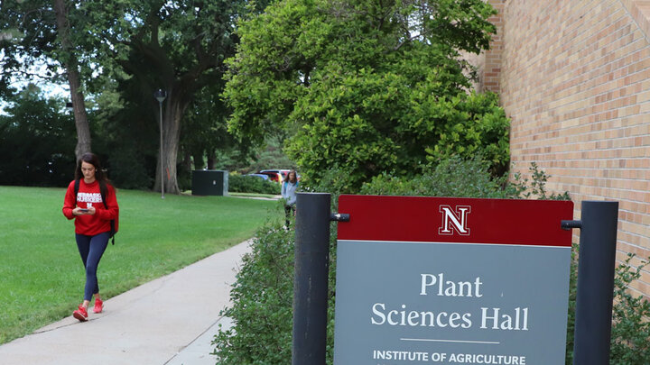 Thirty-nine Agronomy and Horticulture students make CASNR Dean's List.