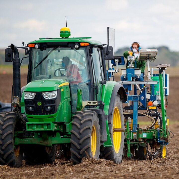 planting corn research