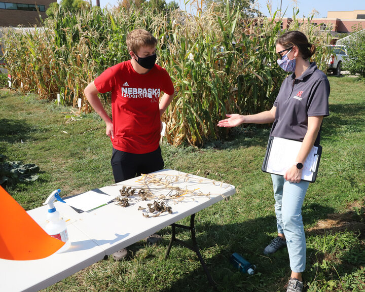 Meghan Sindelar teaching garden