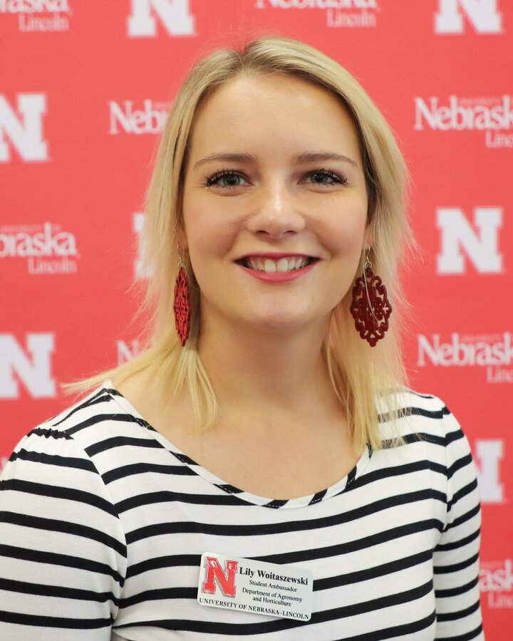 LILY WOITASZEWSKI